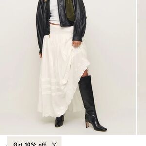 Reformation White Maxi Skirt “Aura skirt”